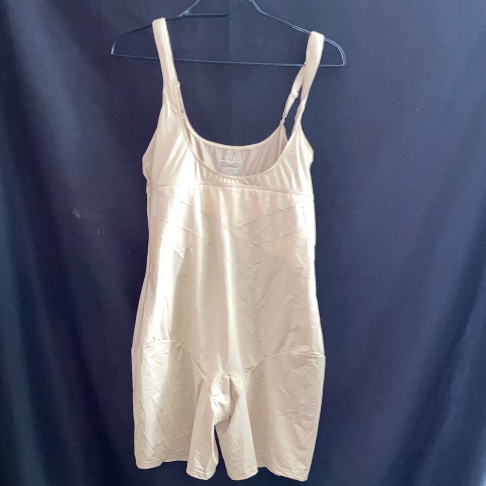 CACIQUE WO Plus size‎ 18/20 BEIGE SHAPEWEAR GOOD CLEAN CONDITION